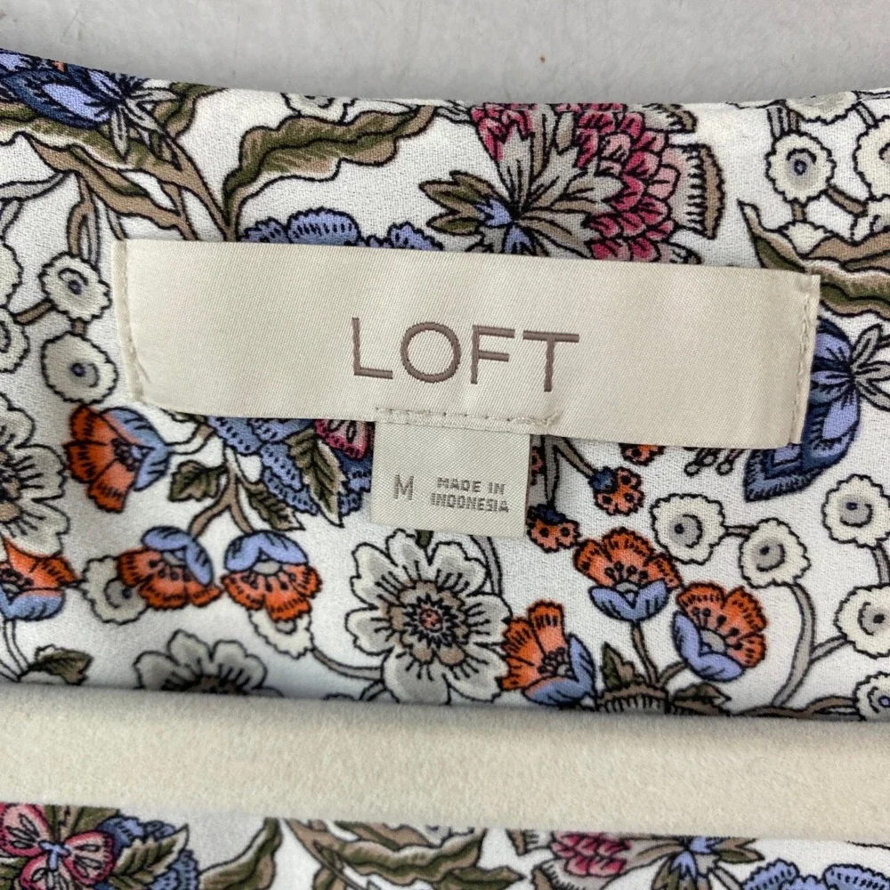 LOFT Womens White Multi Floral‎ V-Neck Flutter Sleeve Blouse Top Medium M 510379